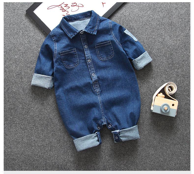 Combinaison en jean pour bébé
