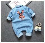 Combinaison en jean pour bébé