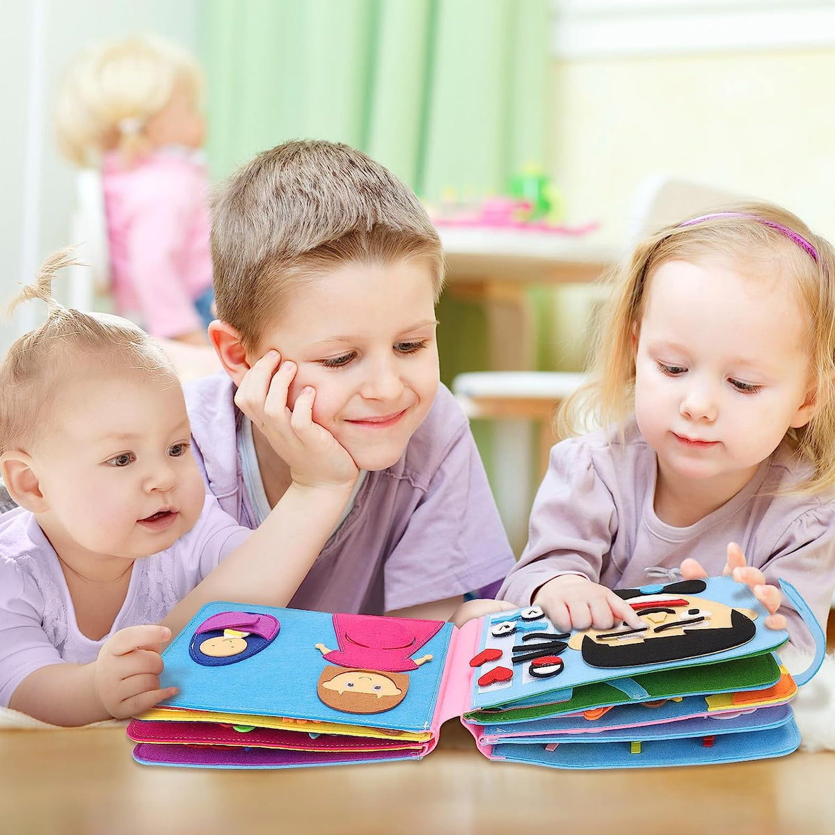 Quiet Book Montessori en Feutrine
