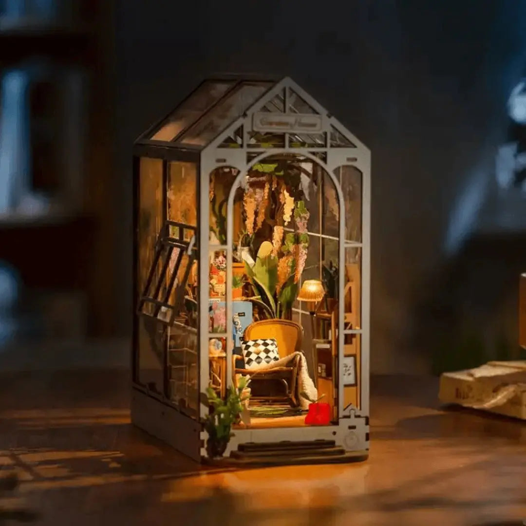 Book Nook GardenHouse
