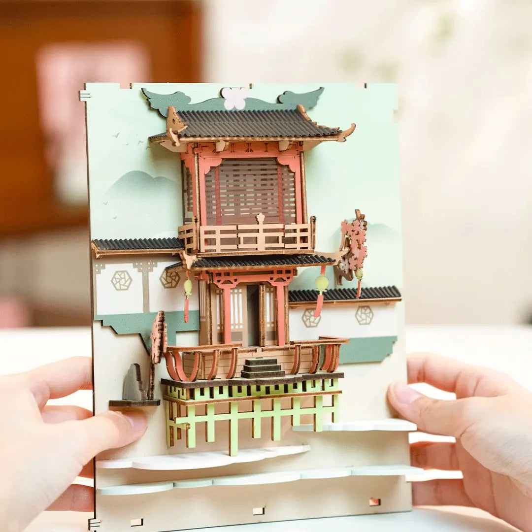 Book Nook Sakura en Bois avec Lumière LED - SakuraDream