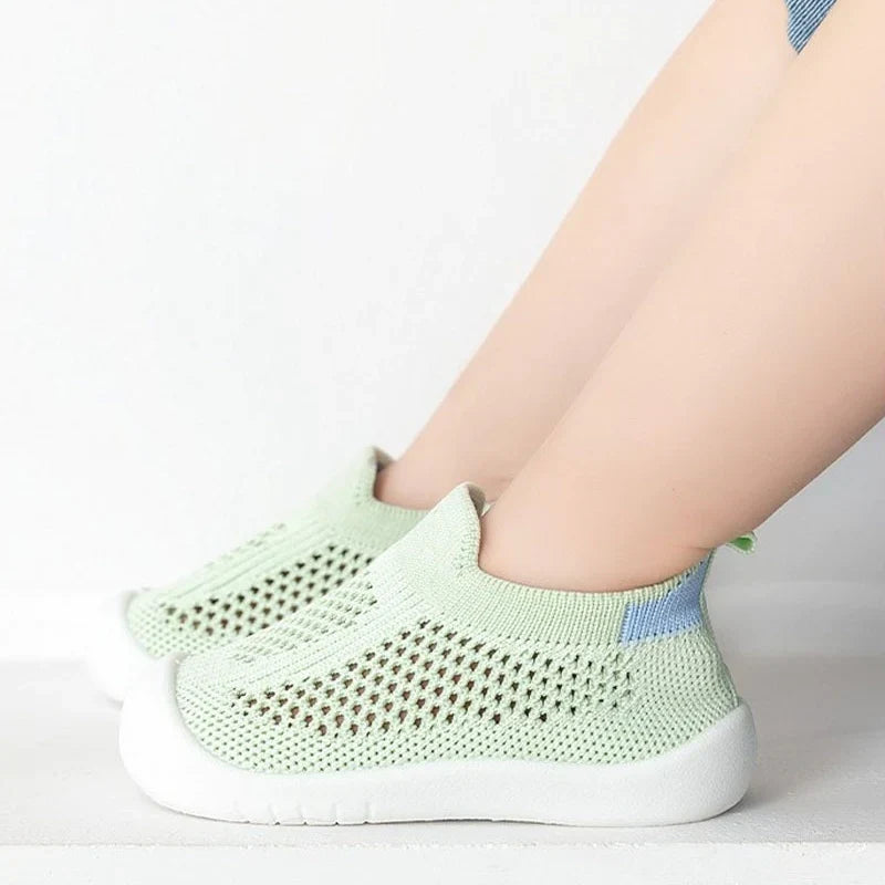 Chaussures Bébé en Maille Respirante | AirySteps