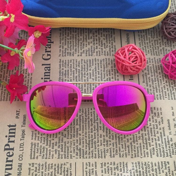 lunettes de soleil colorées pour enfants