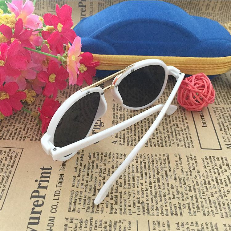 lunettes de soleil colorées pour enfants