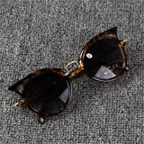 lunettes de soleil yeux de chat pour enfants