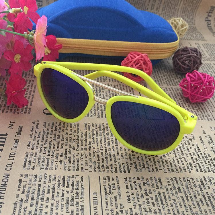 lunettes de soleil colorées pour enfants