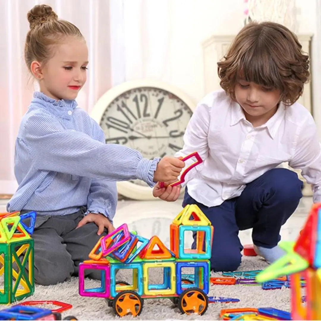 Jeu aimanté Montessori - MagneticTiles