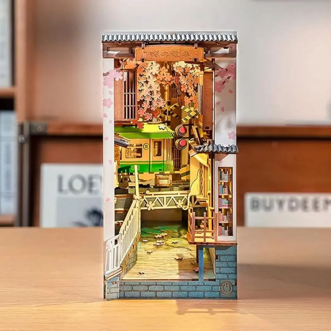 Kit DIY Book Nook Sakura Densya - TokyoRail