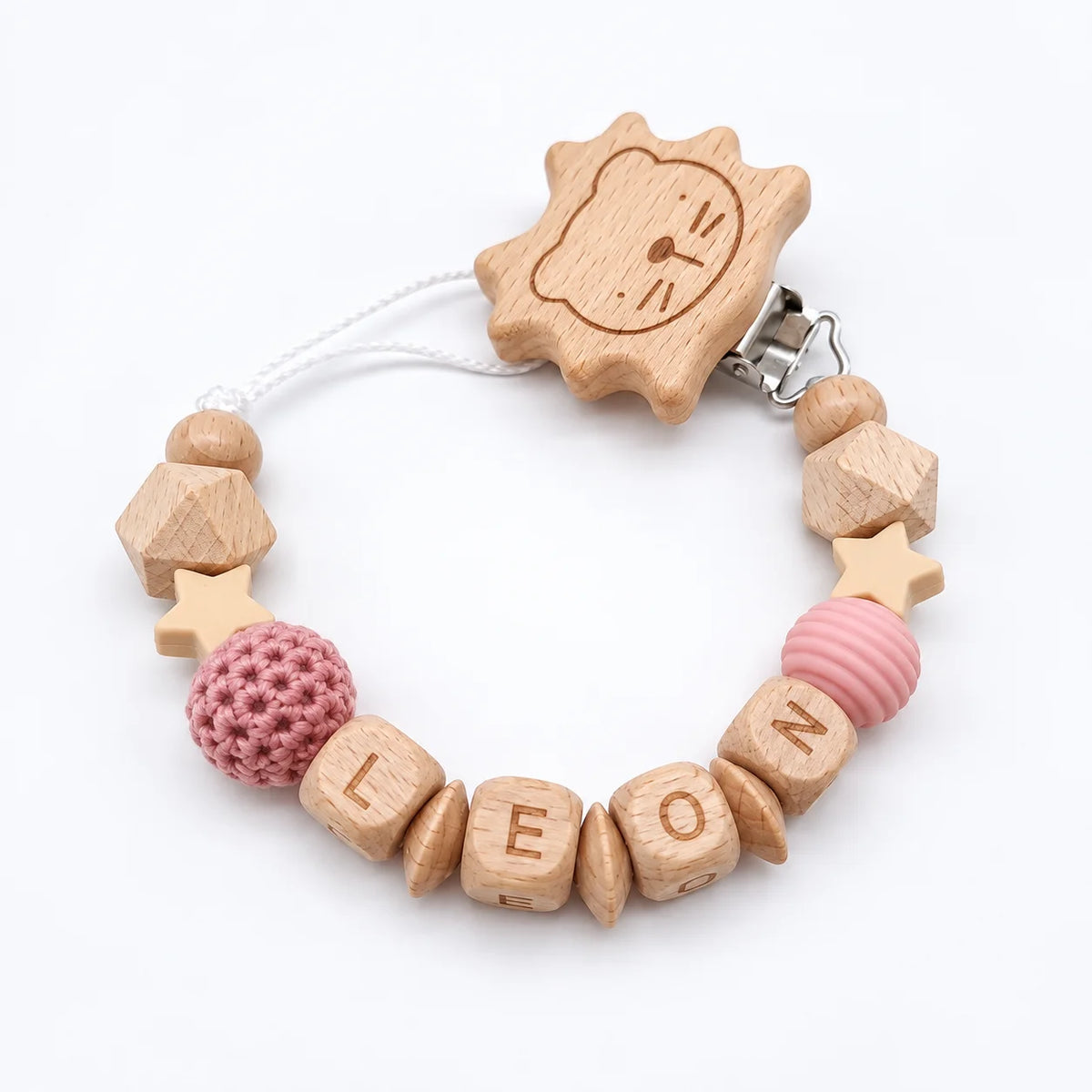 Attache-tétine personnalisée prénom, perles en bois et lion au crochet – Cadeau de naissance