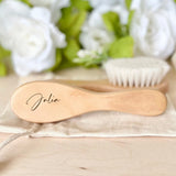 Brosse à cheveux bébé personnalisée au prénom en bois – Cadeau de naissance