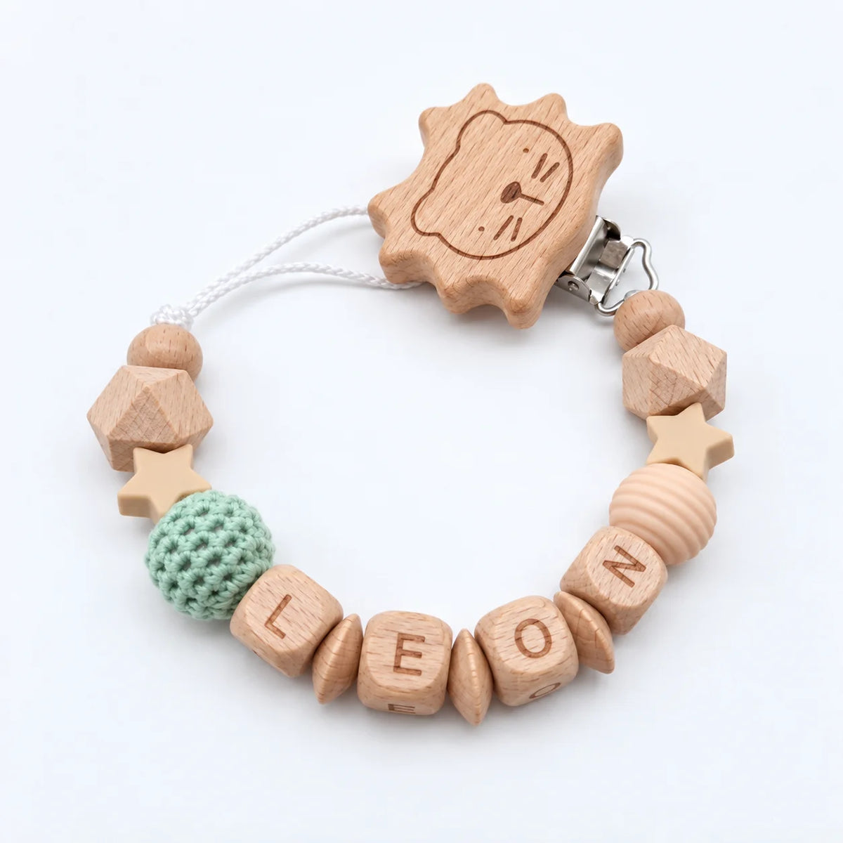 Attache-tétine personnalisée prénom, perles en bois et lion au crochet – Cadeau de naissance