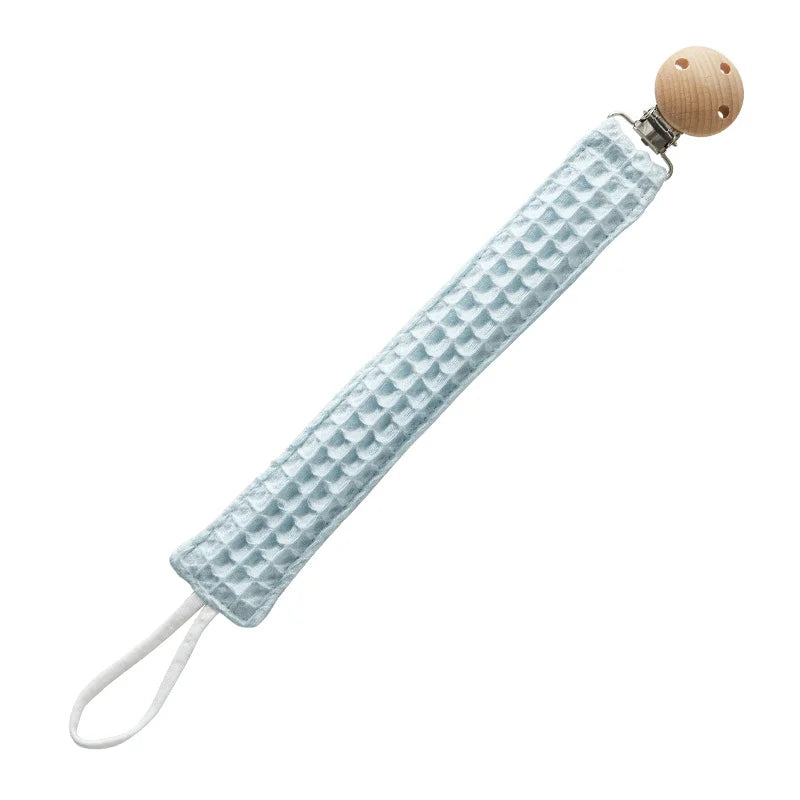 Attache-tétine brodée au prénom avec clip en bois – Cadeau de naissance