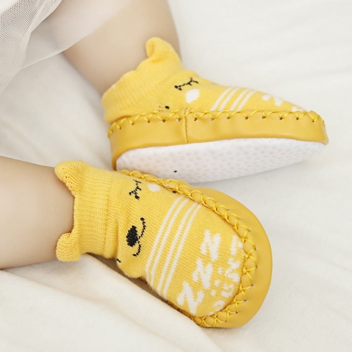 Chaussettes de Sol Bébé Cartoon GripKnit – Douces, Antidérapantes et Adorables