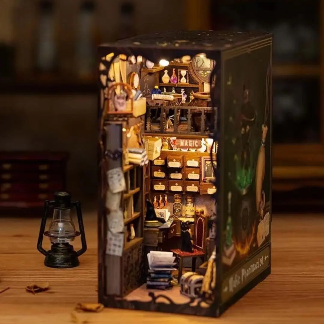 Book Nook Le Pharmacien Magique