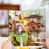 Book Nook Sakura en Bois avec Lumière LED - SakuraDream