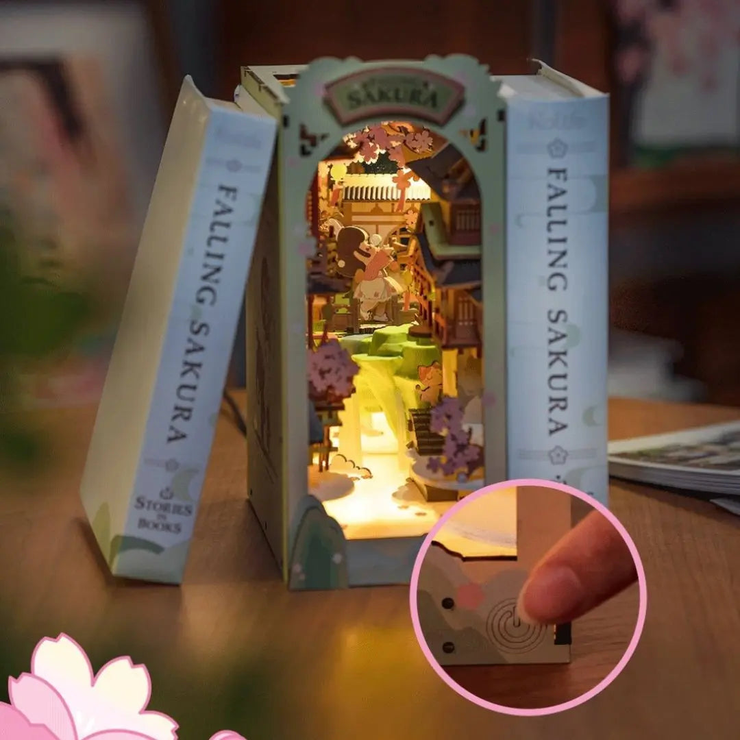 Book Nook Sakura en Bois avec Lumière LED - SakuraDream