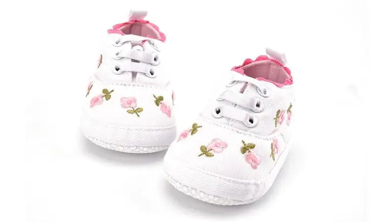 Chaussures brodée pour bébé fille