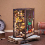 Book Nook Le Pharmacien Magique