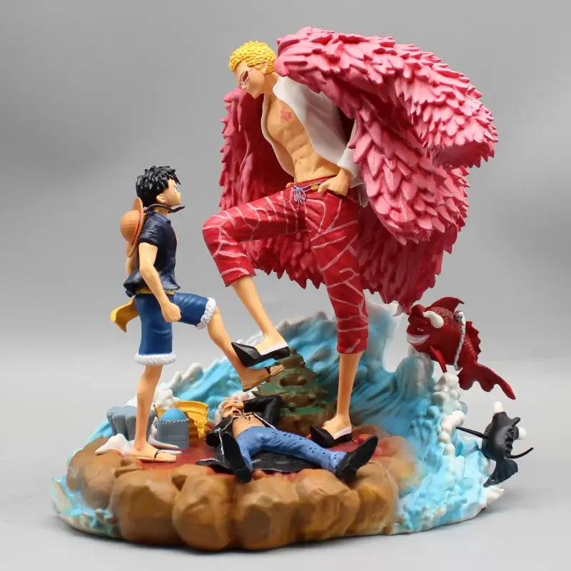 Doflamingo vs Luffy Dressrosa Action Figure One Piece Figure