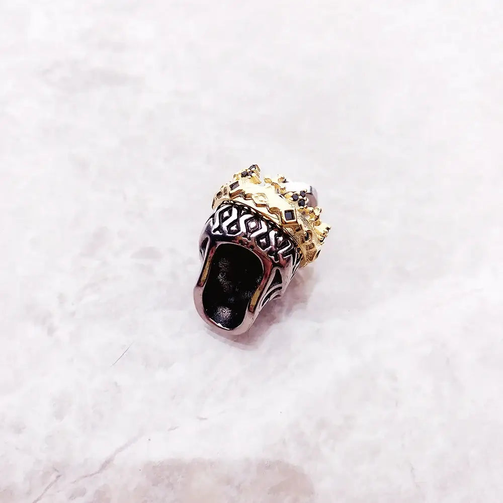 Pendentif Tête de mort Couronnée