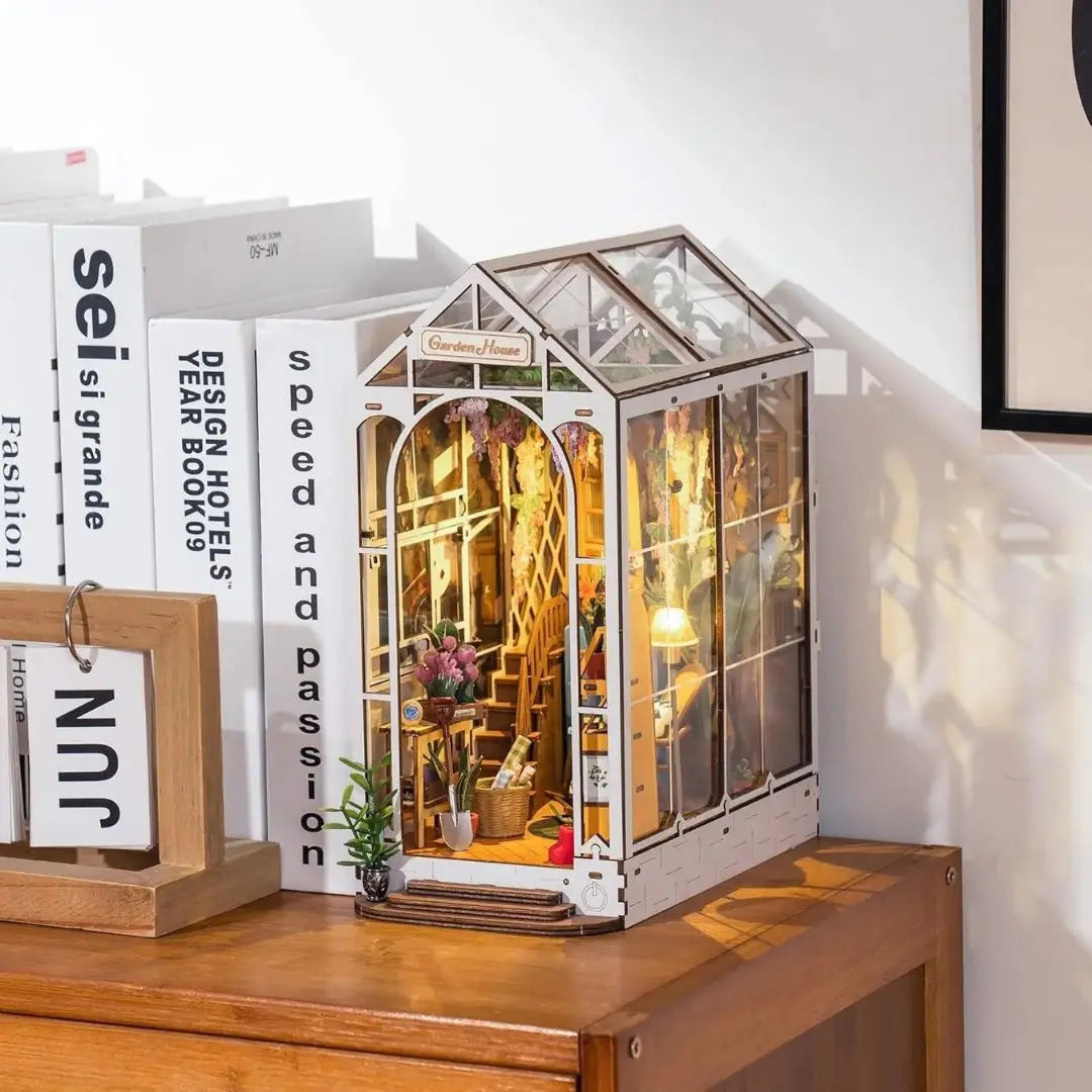 Book Nook GardenHouse
