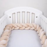 Tresse de lit bébé beige